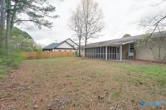 2107 Edinburgh Drive, Huntsville, AL 35803