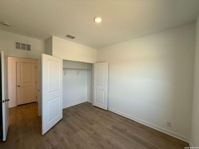 111 Peeps Ct., Adkins, TX 78101