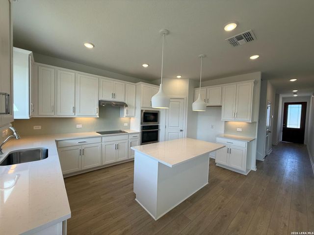 111 Peeps Ct., Adkins, TX 78101