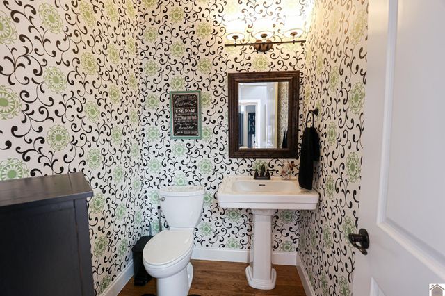 6601 Tuscan Rd, Paducah, KY 42001