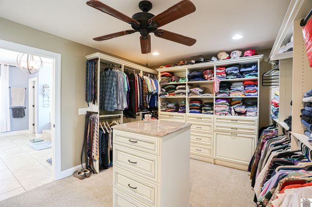 6601 Tuscan Rd, Paducah, KY 42001