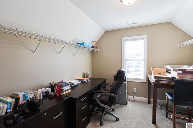 6601 Tuscan Rd, Paducah, KY 42001