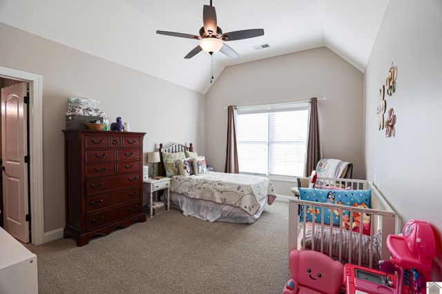 6601 Tuscan Rd, Paducah, KY 42001