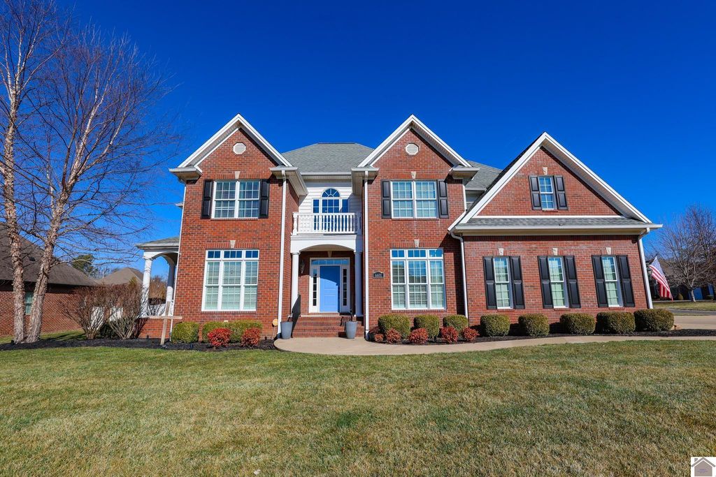 6601 Tuscan Rd, Paducah, KY 42001