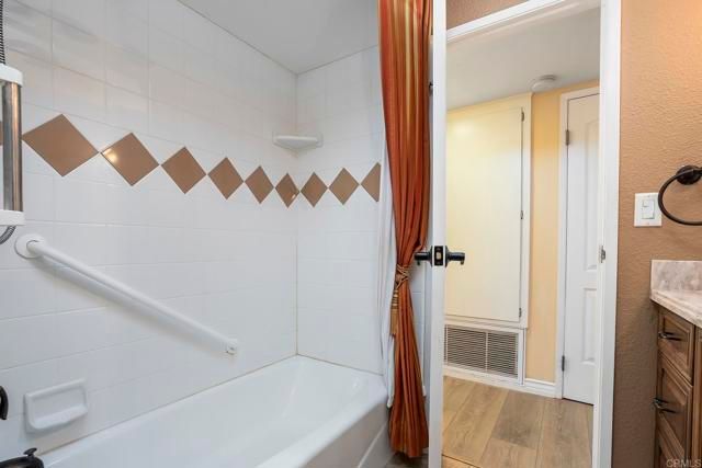 6261 CRYSTAL LAKE AVE, San Diego, CA 92119