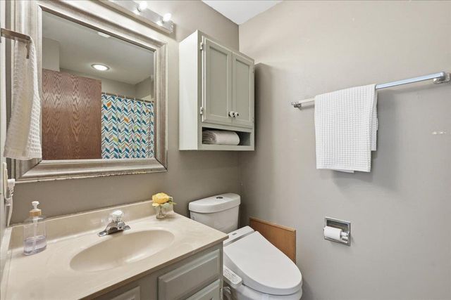 6002 Lynbrook Lane, Madison, WI 53719