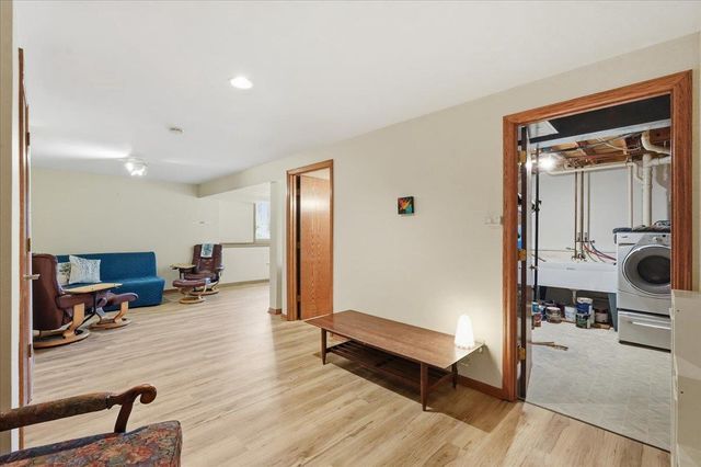 6002 Lynbrook Lane, Madison, WI 53719
