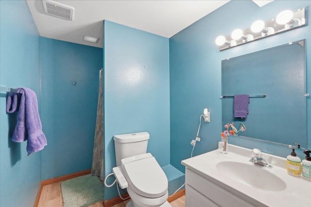 6002 Lynbrook Lane, Madison, WI 53719