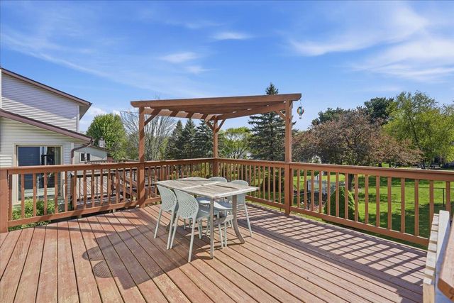 6002 Lynbrook Lane, Madison, WI 53719