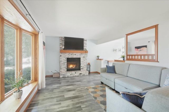 6002 Lynbrook Lane, Madison, WI 53719
