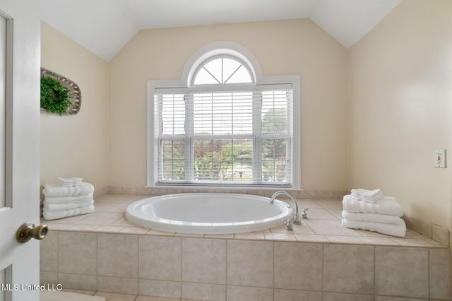 1814 Old Highway 24, Hattiesburg, MS 39402