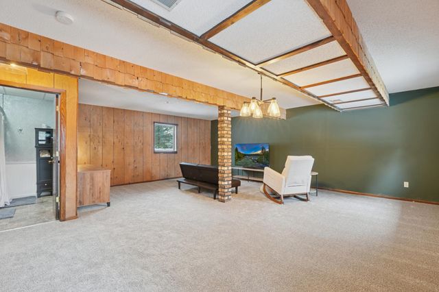 998 Tanney Lane, Hudson, WI 54016