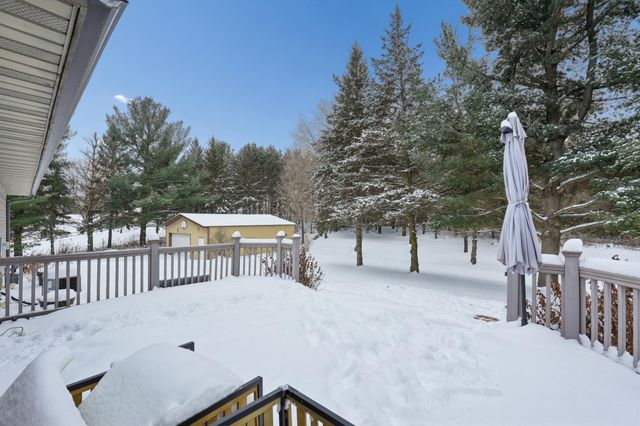 998 Tanney Lane, Hudson, WI 54016