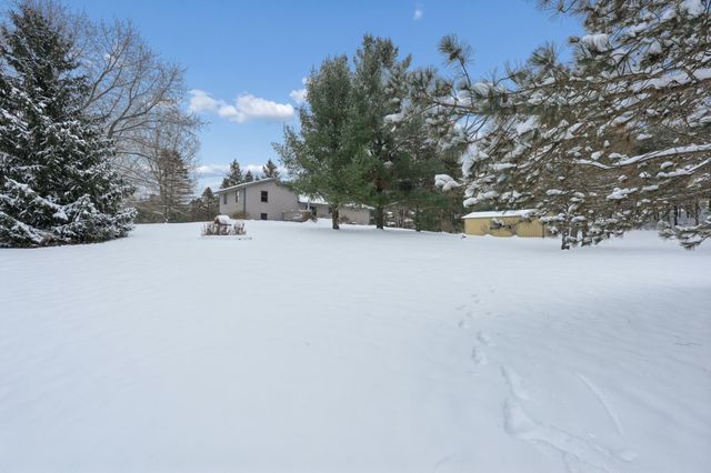 998 Tanney Lane, Hudson, WI 54016