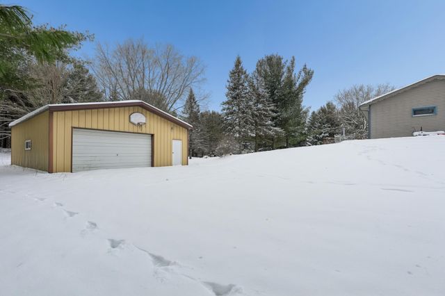 998 Tanney Lane, Hudson, WI 54016