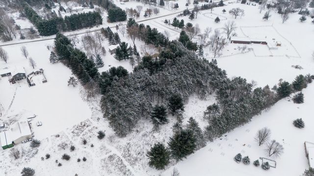 998 Tanney Lane, Hudson, WI 54016