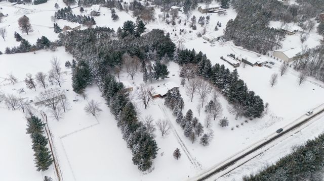 998 Tanney Lane, Hudson, WI 54016