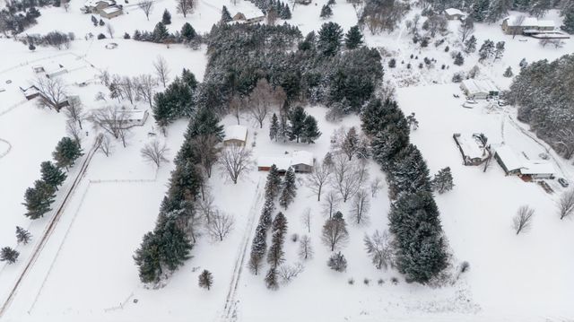 998 Tanney Lane, Hudson, WI 54016