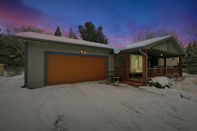 998 Tanney Lane, Hudson, WI 54016