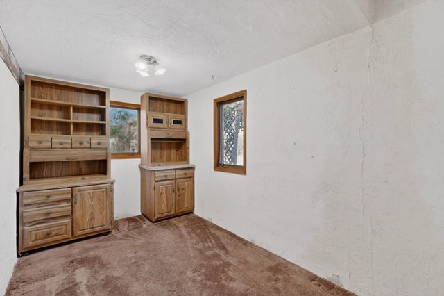 1109 57th Street NW, Albuquerque, NM 87105