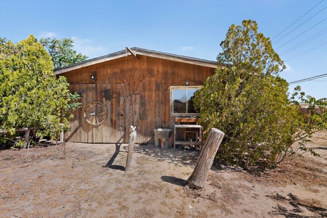 1109 57th Street NW, Albuquerque, NM 87105