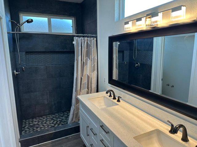 8879 Mandalay Way, Elk Grove, CA 95624