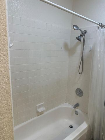 8879 Mandalay Way, Elk Grove, CA 95624