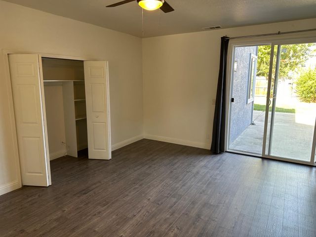 8879 Mandalay Way, Elk Grove, CA 95624