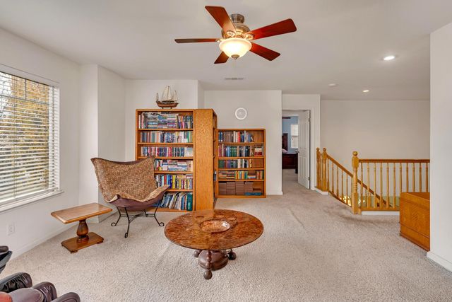 1022 Kathy St, Los Banos, CA 93635