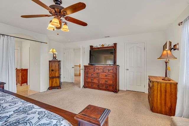 1022 Kathy St, Los Banos, CA 93635