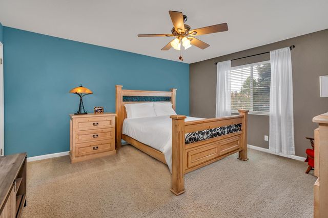 1022 Kathy St, Los Banos, CA 93635