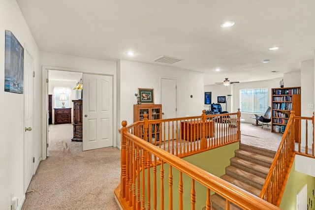 1022 Kathy St, Los Banos, CA 93635