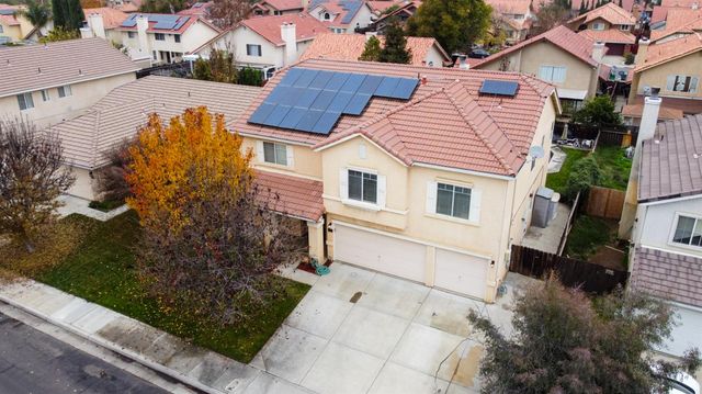 1022 Kathy St, Los Banos, CA 93635