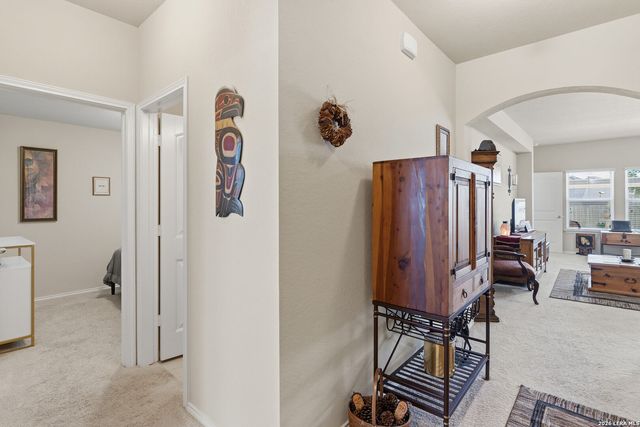 1321 W Nolte Farms, Seguin, TX 78155