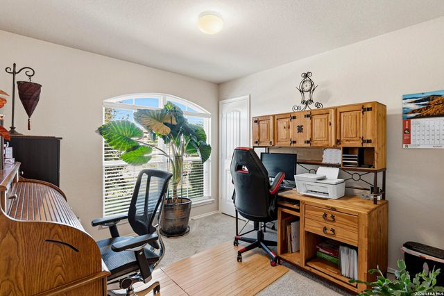 1321 W Nolte Farms, Seguin, TX 78155