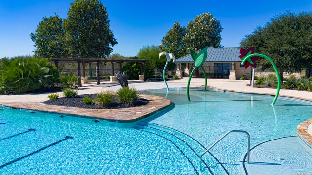 1321 W Nolte Farms, Seguin, TX 78155