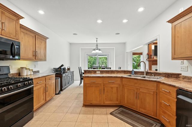 1208 Phaeton Way, Auburn, IN 46706