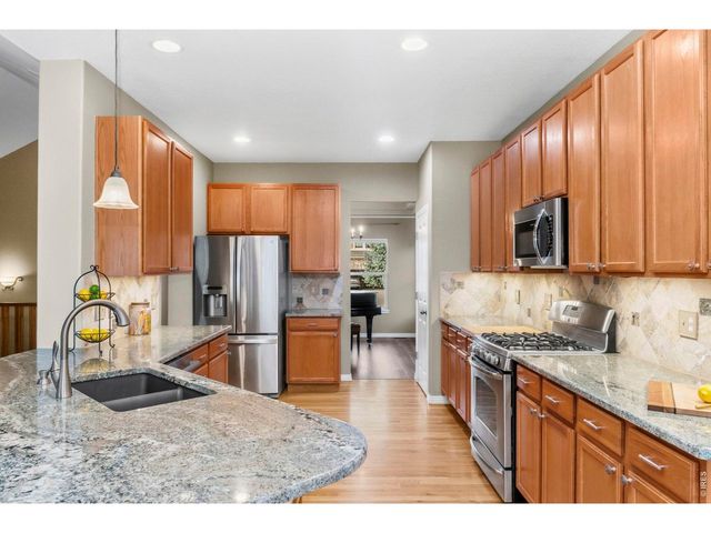 1615 Bluefield Ave, Longmont, CO 80504