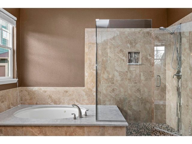 1615 Bluefield Ave, Longmont, CO 80504