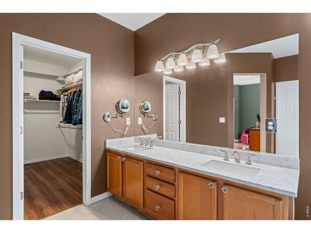 1615 Bluefield Ave, Longmont, CO 80504