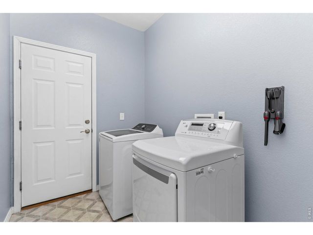 1615 Bluefield Ave, Longmont, CO 80504