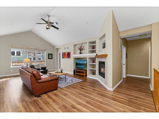 1615 Bluefield Ave, Longmont, CO 80504