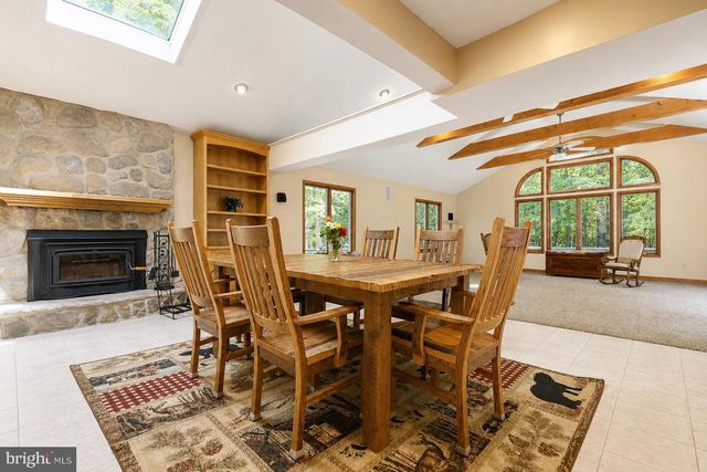 5 CEDAR FALLS DR, Medford, NJ 08055