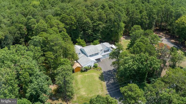 5 CEDAR FALLS DR, Medford, NJ 08055
