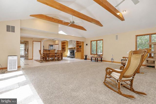 5 CEDAR FALLS DR, Medford, NJ 08055