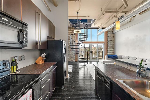 600 Broadway Avenue Nw 421, City Of Grand Rapids, MI 49504