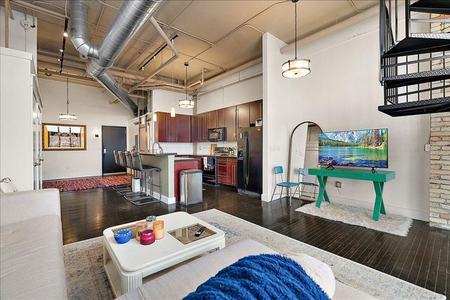 600 Broadway Avenue Nw 421, City Of Grand Rapids, MI 49504
