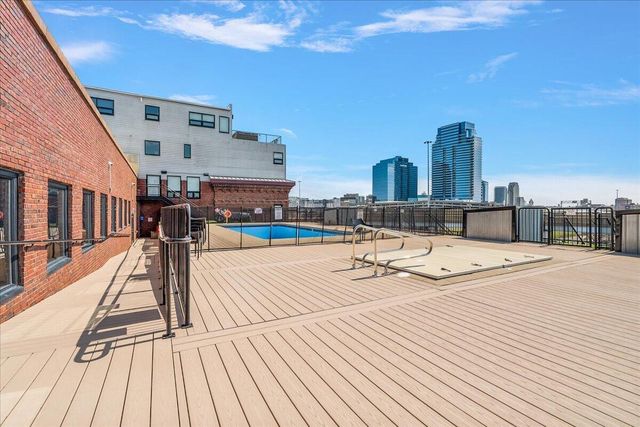 600 Broadway Avenue Nw 421, City Of Grand Rapids, MI 49504