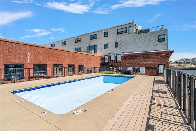 600 Broadway Avenue Nw 421, City Of Grand Rapids, MI 49504