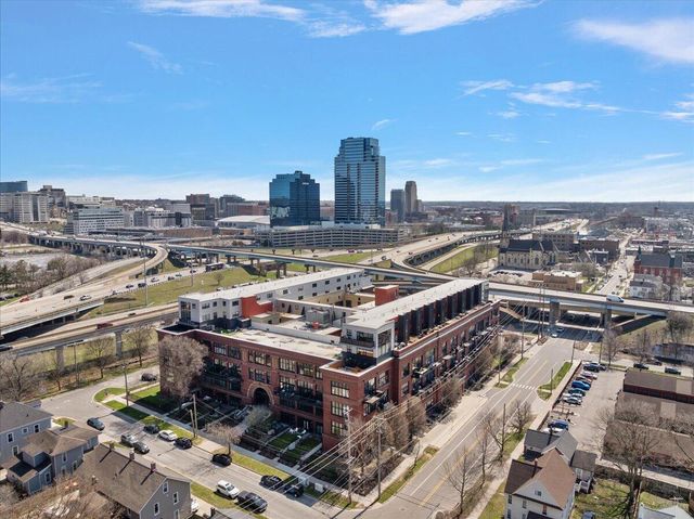 600 Broadway Avenue Nw 421, City Of Grand Rapids, MI 49504